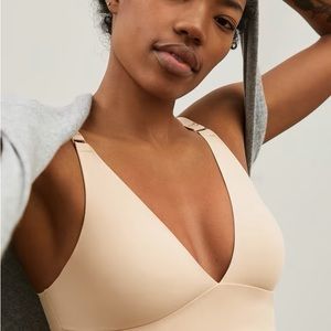 46EG.- The Invisible Bra.